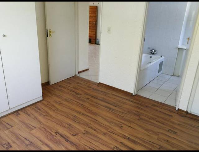 2 BEDROOM APARTMENT FOR SALE IN WATERKLOOF RIDGE